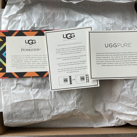 UGG/PENDLETON LIKE NEW BOOTS SIZE 8 - Picture 15 of 15